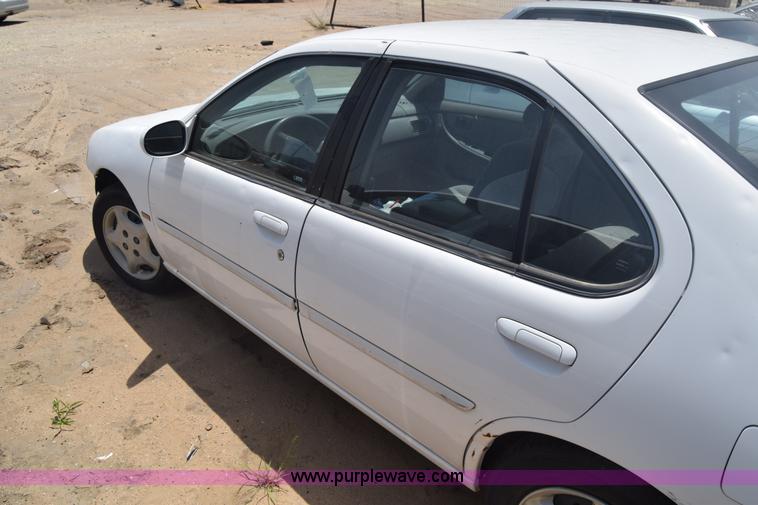 image for item E6449 2001 Nissan Altima