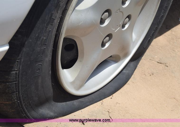 image for item E6449 2001 Nissan Altima