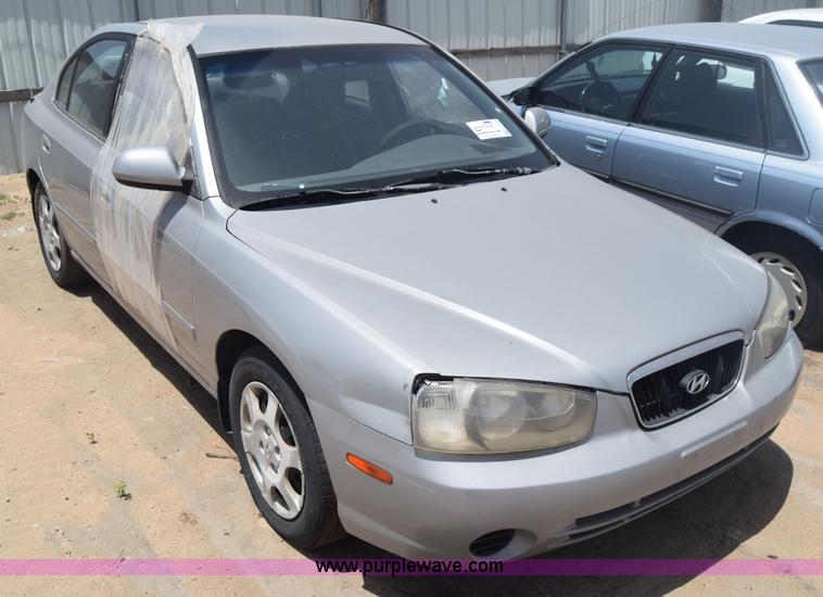 image for item E6450 2001 Hyundai Elantra GLS
