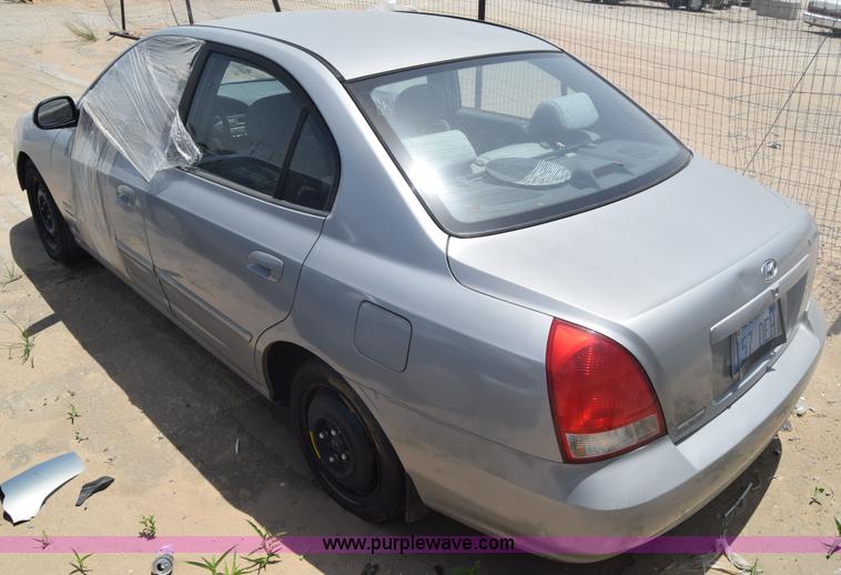 image for item E6450 2001 Hyundai Elantra GLS