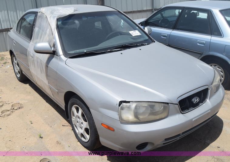 image for item E6450 2001 Hyundai Elantra GLS