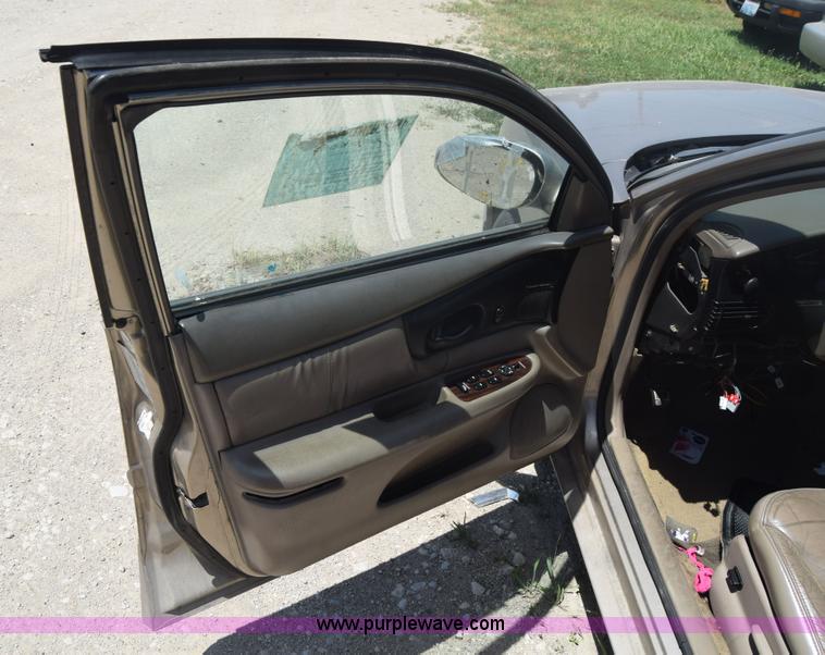 image for item F7892 1998 Buick Regal LS