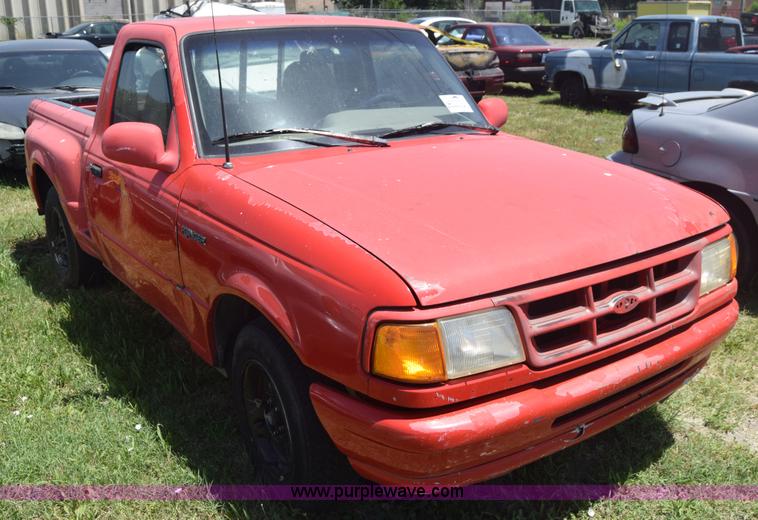 image for item F7893 1993 Ford Ranger Splash pickup truck