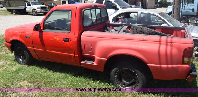 image for item F7893 1993 Ford Ranger Splash pickup truck