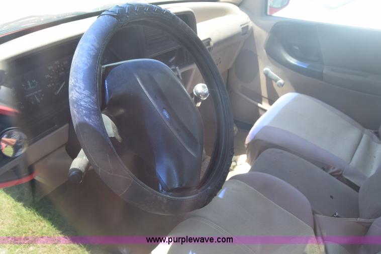 image for item F7893 1993 Ford Ranger Splash pickup truck