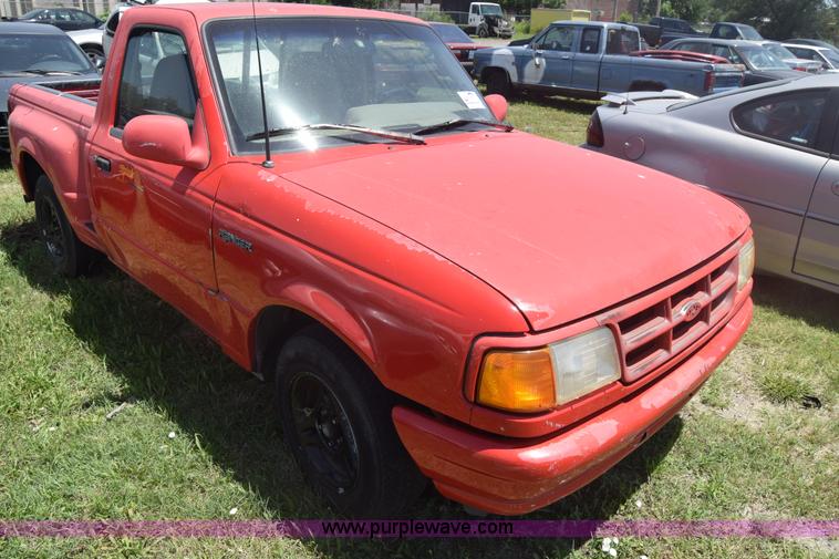 image for item F7893 1993 Ford Ranger Splash pickup truck
