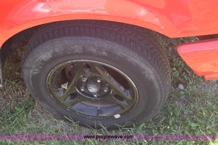 image for item F7893 1993 Ford Ranger Splash pickup truck