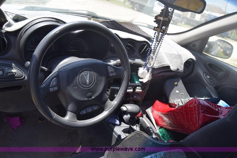 image for item F7896 2000 Pontiac Grand AM GT1