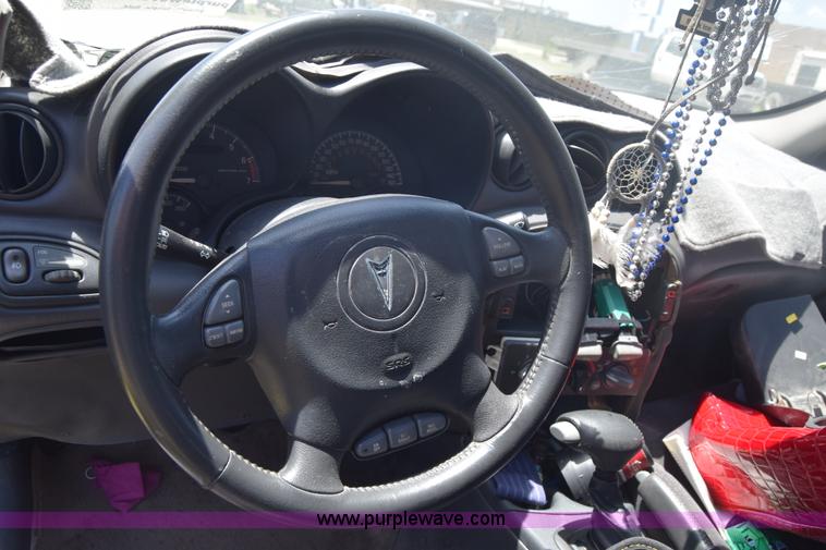 image for item F7896 2000 Pontiac Grand AM GT1