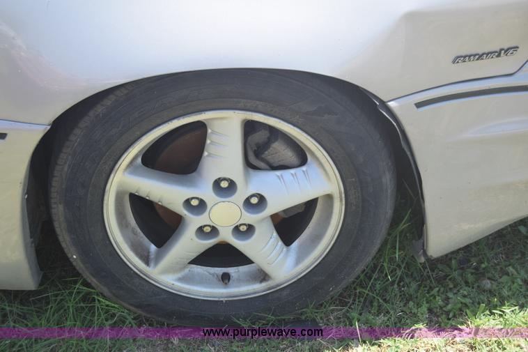 image for item F7896 2000 Pontiac Grand AM GT1