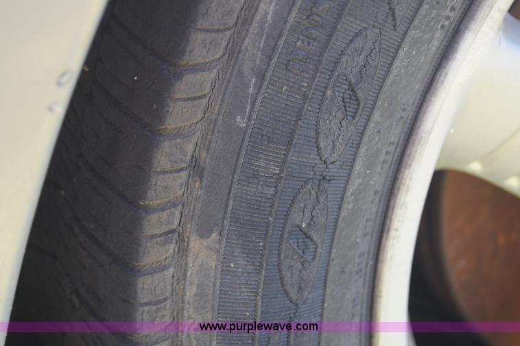 image for item F7896 2000 Pontiac Grand AM GT1