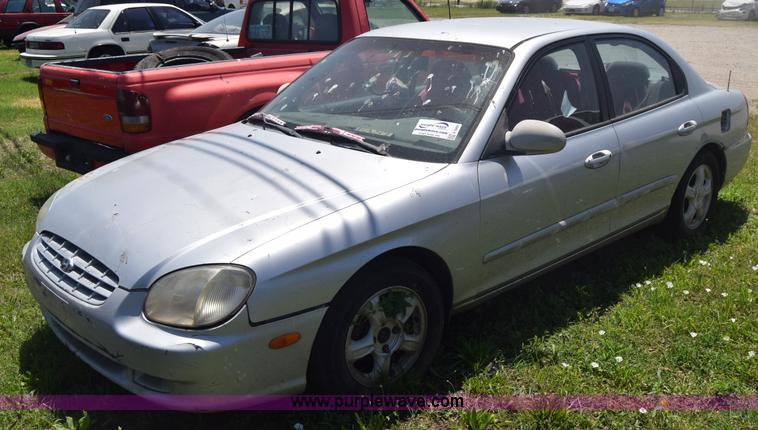 image for item F7897 1999 Hyundai Sonata GLS