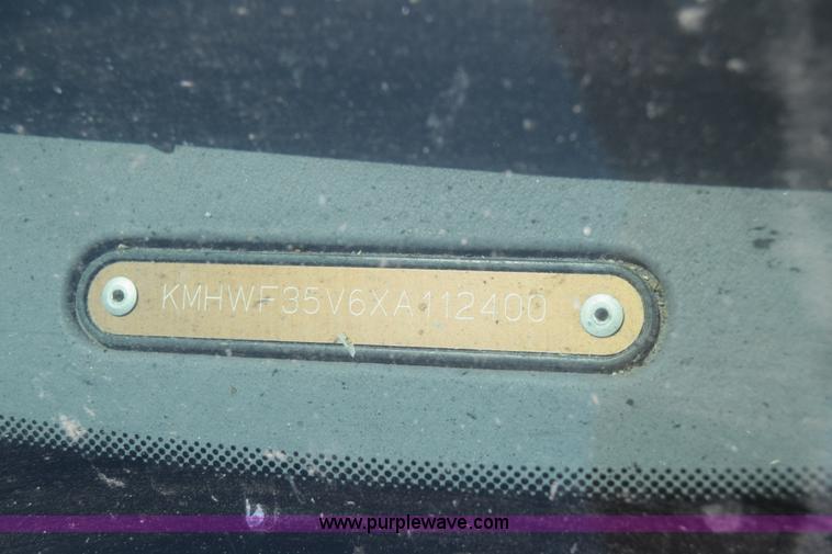 image for item F7897 1999 Hyundai Sonata GLS