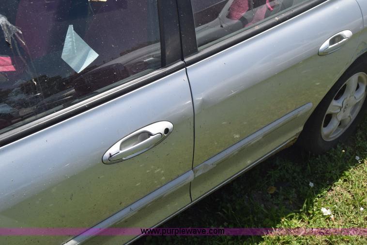 image for item F7897 1999 Hyundai Sonata GLS