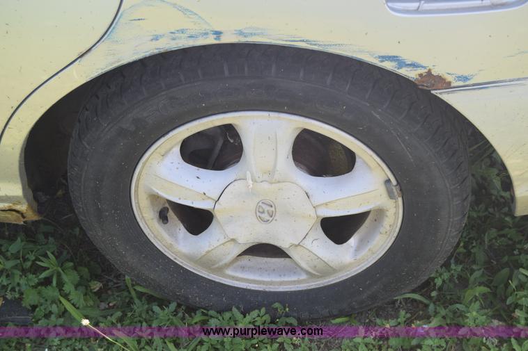 image for item F7897 1999 Hyundai Sonata GLS