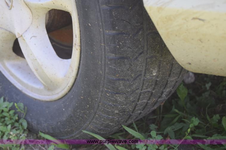 image for item F7897 1999 Hyundai Sonata GLS