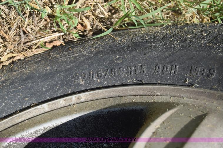 image for item F7897 1999 Hyundai Sonata GLS