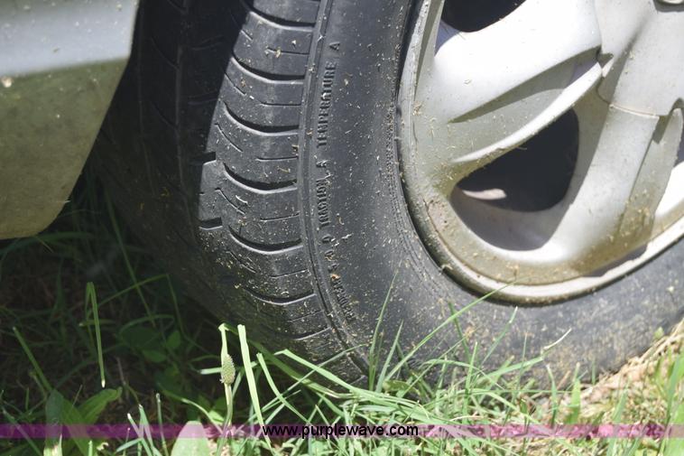 image for item F7897 1999 Hyundai Sonata GLS