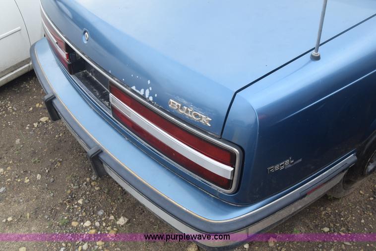 image for item F7899 1988 Buick Regal Custom