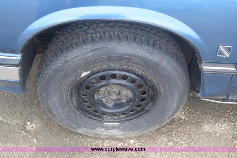 image for item F7899 1988 Buick Regal Custom