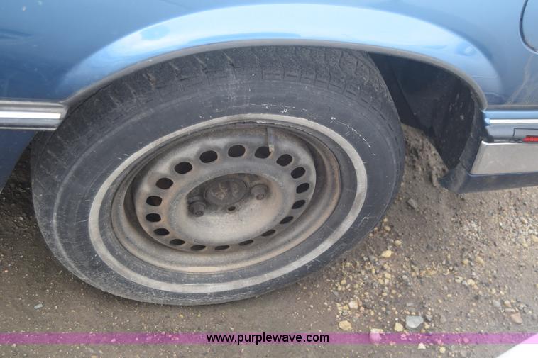 image for item F7899 1988 Buick Regal Custom