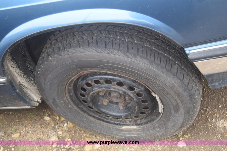 image for item F7899 1988 Buick Regal Custom