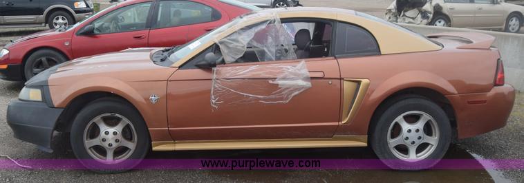 image for item F7900 1999 Ford Mustang