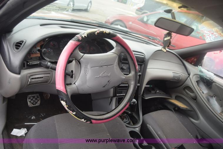 image for item F7900 1999 Ford Mustang