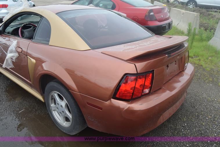 image for item F7900 1999 Ford Mustang