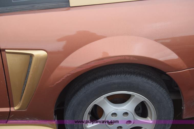 image for item F7900 1999 Ford Mustang