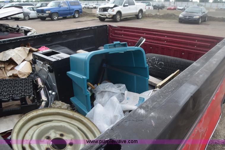 image for item F7901 1987 Ford F150 pickup truck