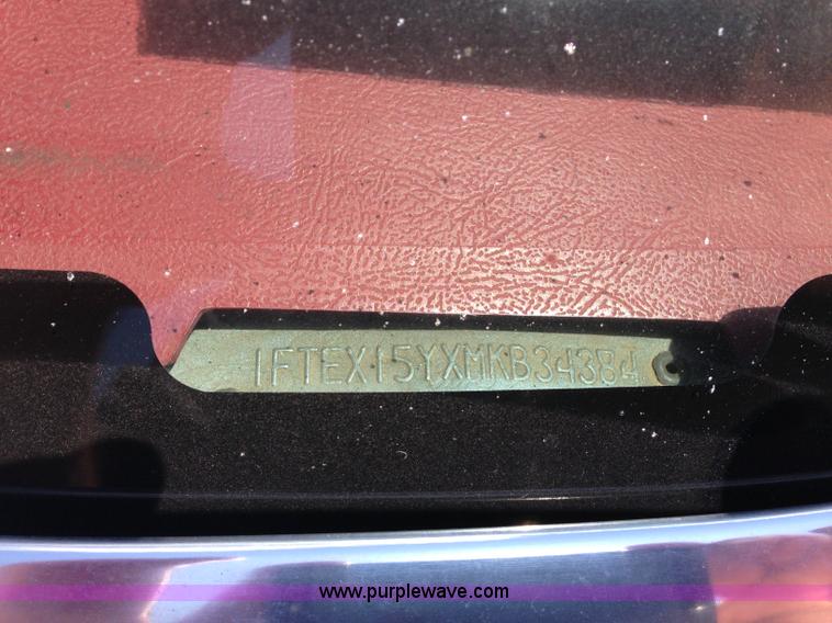 image for item F7902 1991 Ford F150 pickup truck