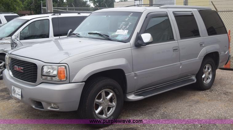 image for item F7904 2000 GMC Yukon SLE