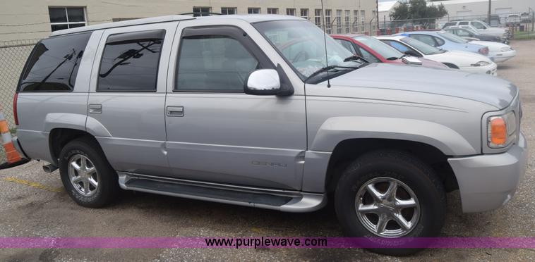 image for item F7904 2000 GMC Yukon SLE