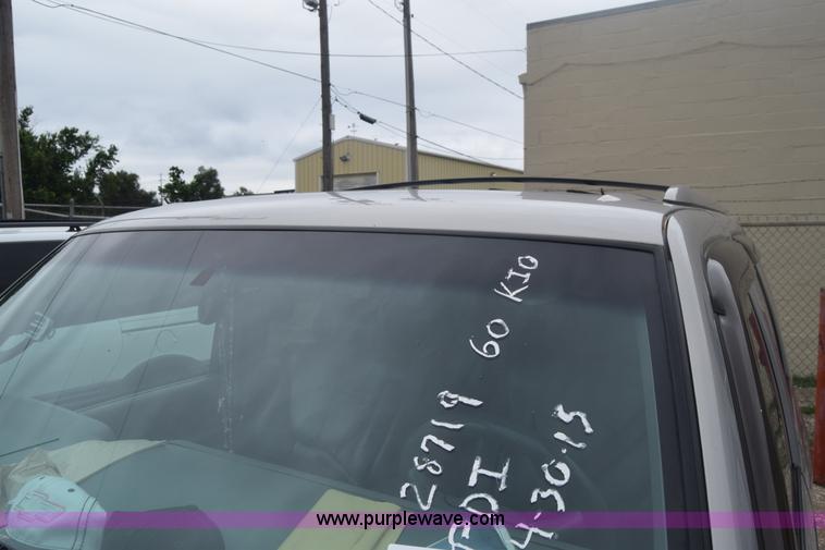 image for item F7904 2000 GMC Yukon SLE