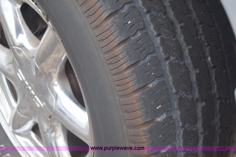 image for item F7904 2000 GMC Yukon SLE