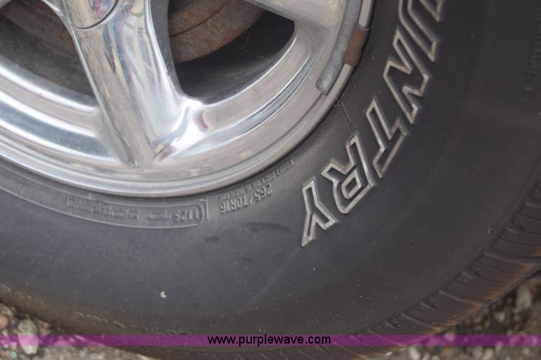 image for item F7904 2000 GMC Yukon SLE