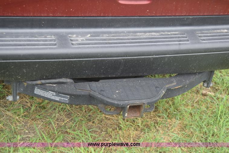 image for item F7906 1998 Nissan Pathfinder SUV