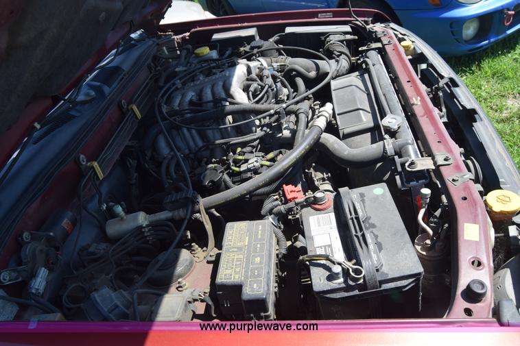 image for item F7906 1998 Nissan Pathfinder SUV