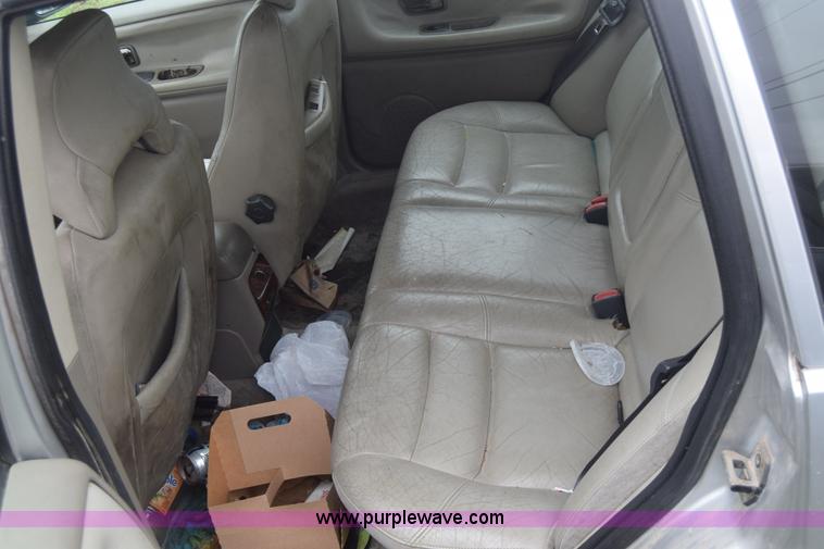 image for item F7907 1998 Volvo S70