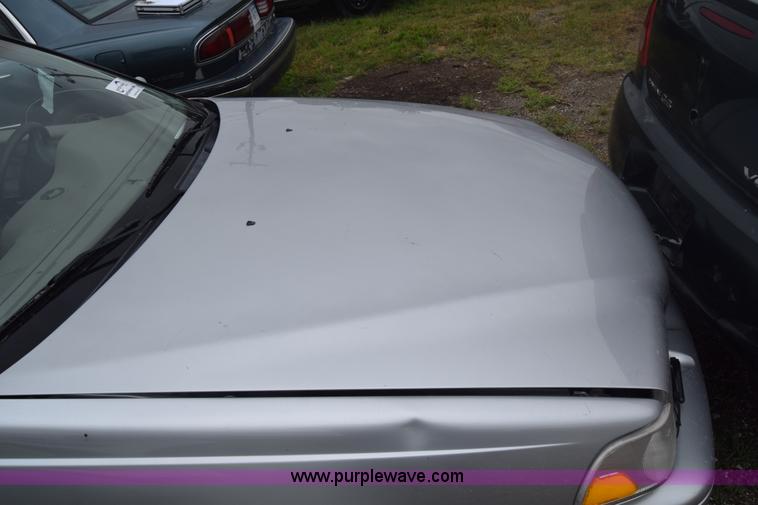 image for item F7907 1998 Volvo S70