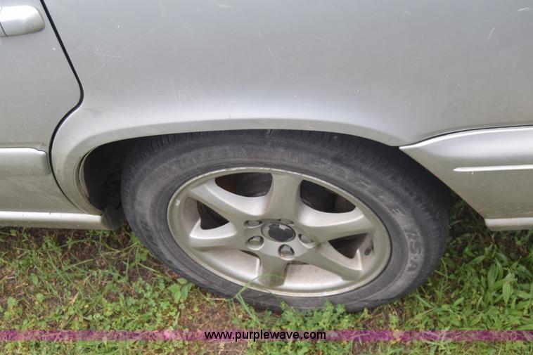 image for item F7907 1998 Volvo S70