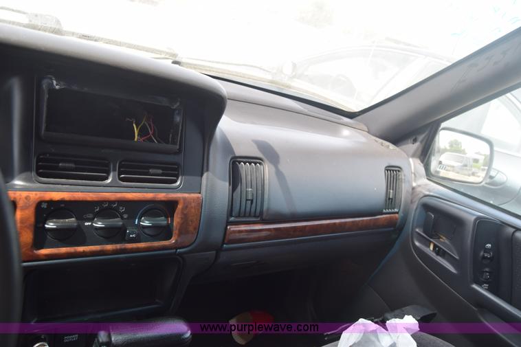 image for item J6502 1998 Jeep Grand Cherokee TSi SUV