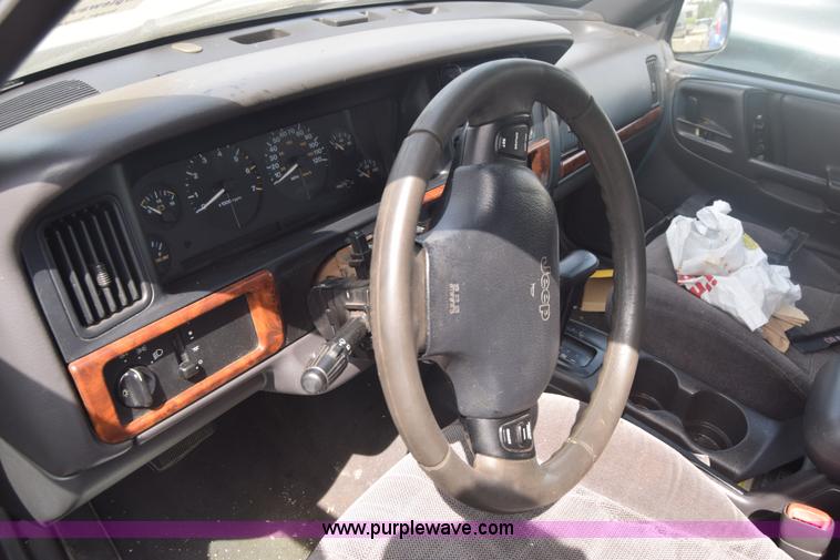image for item J6502 1998 Jeep Grand Cherokee TSi SUV