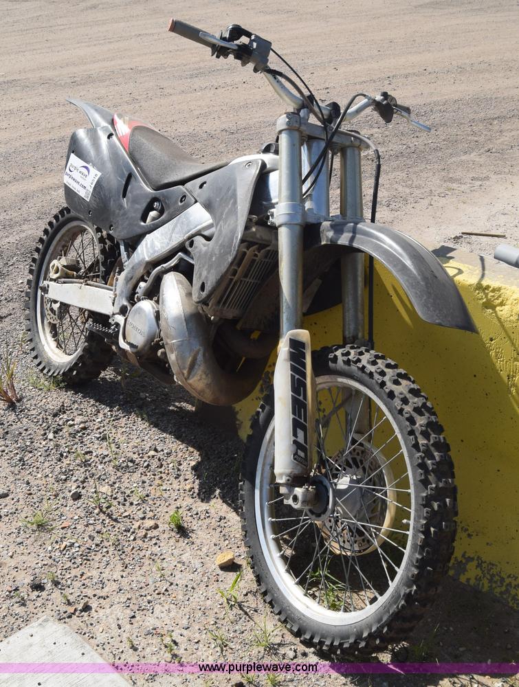 image for item J6518 1999 Honda CR250R motorcycle