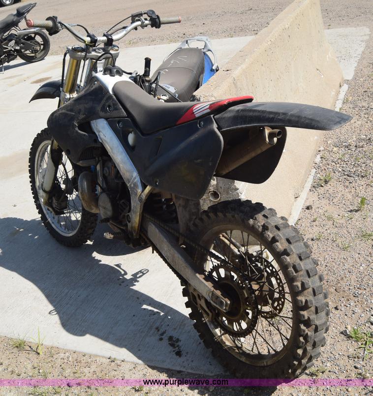 image for item J6518 1999 Honda CR250R motorcycle