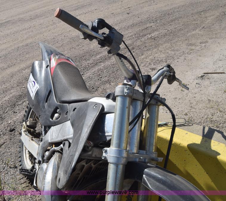 image for item J6518 1999 Honda CR250R motorcycle