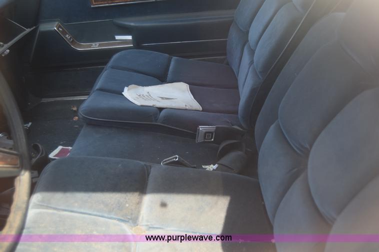 image for item J6520 1985 Pontiac Grand Prix