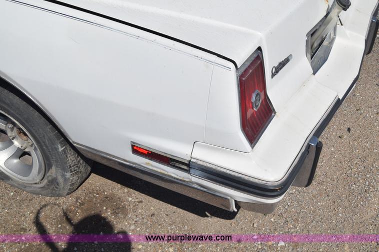 image for item J6520 1985 Pontiac Grand Prix