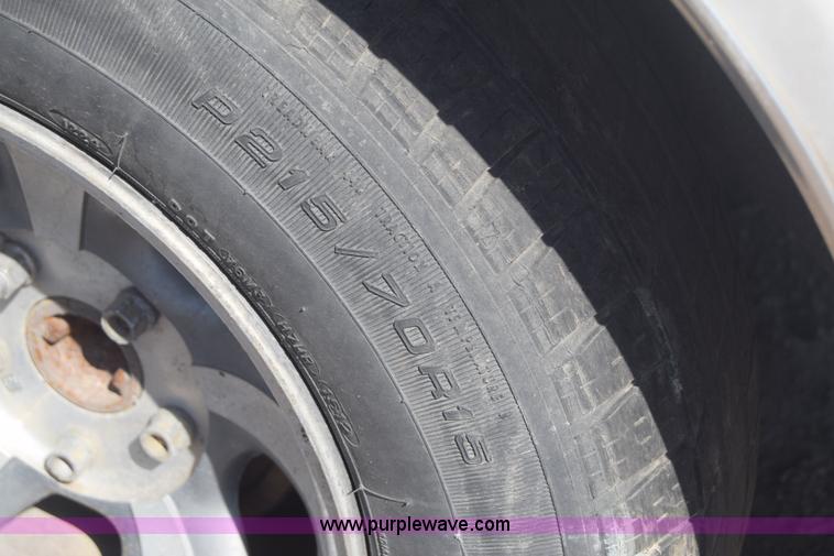 image for item J6520 1985 Pontiac Grand Prix